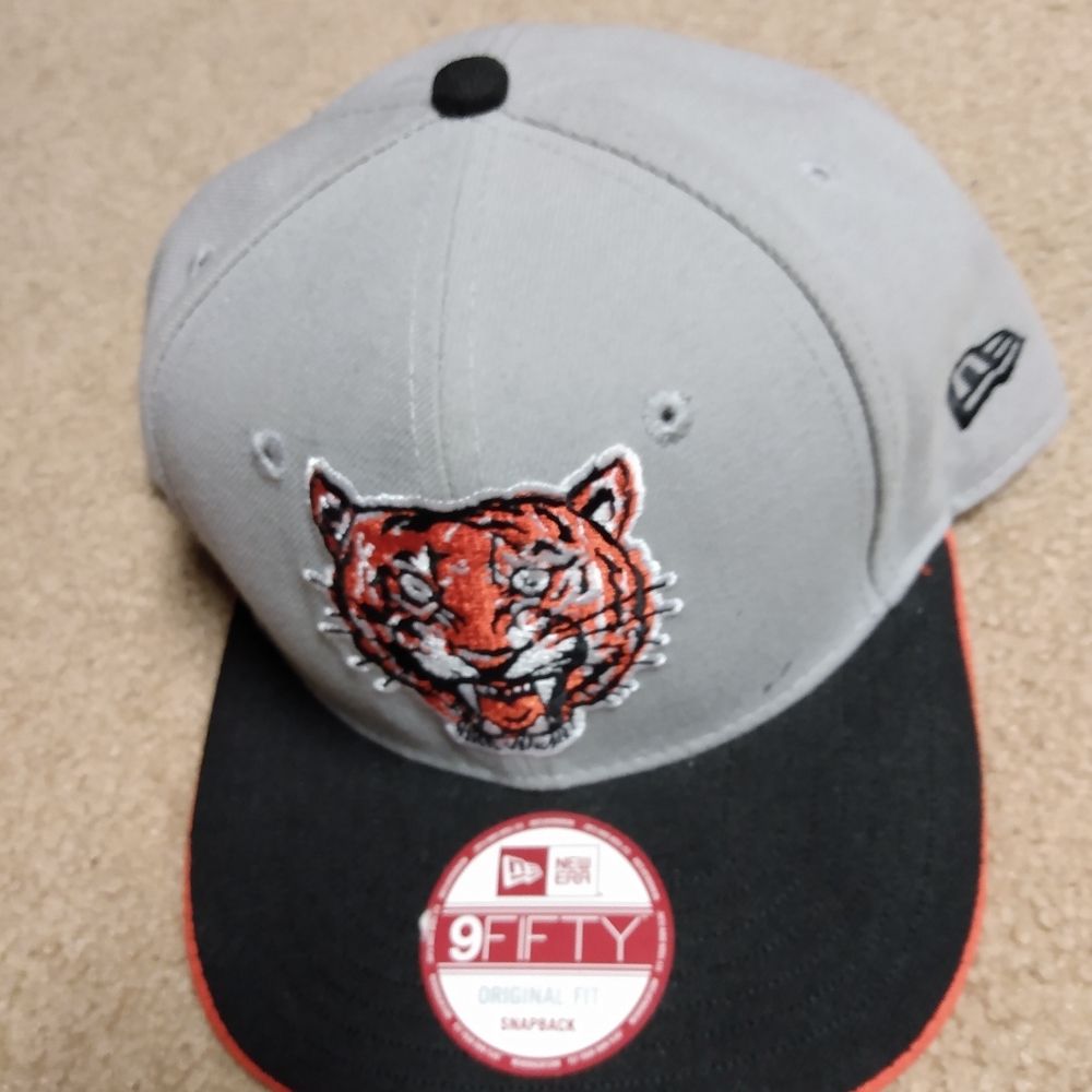 New Era Detroit Tigers 9Fifty snapback. Never worn